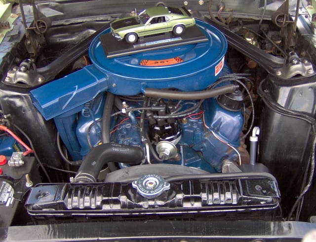 A 351 Windsor V8 in a 1969 Ford Mustang