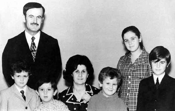 Hafez al-Assad with his family in the early 1970s. From left to right: Bashar, Maher, Anisa, Majd, Bushra, and Bassel.