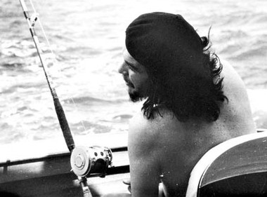 Guevara fishing off the coast of Havana, on May 15, 1960. Along with Castro, Guevara competed with expatriate author Ernest Hemingway at what was known as the "Hemingway Fishing Contest".
