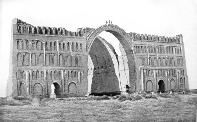 The Palace of Taq-i Kisra in Sasanian capital Ctesiphon. The city developed into a rich commercial metropolis. It may have been the most populous city of the world in 570–622.