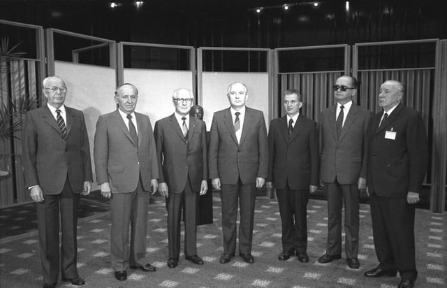 Meeting of seven representatives of the Warsaw Pact countries in East Berlin in May 1987. From left to right: Gustáv Husák, Todor Zhivkov, Erich Honecker, Mikhail Gorbachev, Nicolae Ceaușescu, Wojciech Jaruzelski, and János Kádár