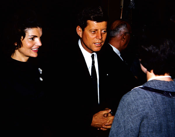 Jacqueline with her husband as he campaigns for the presidency in Appleton, Wisconsin, March 1960