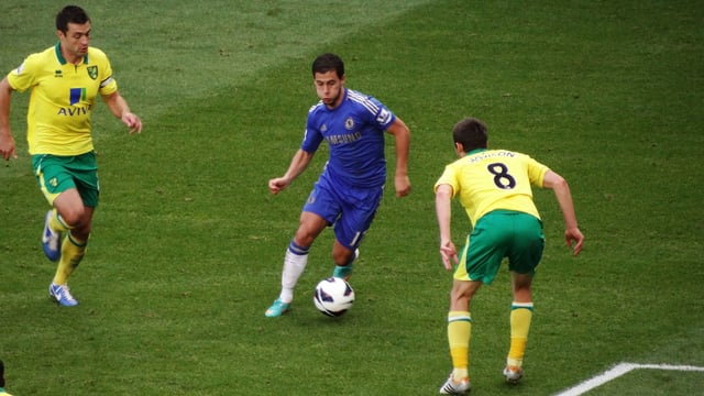 Eden Hazard in possession of the ball during a 2012 match between Chelsea and Norwich City.