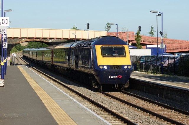 Honeybourne railway station on the Cotswold Line and the potential Honeybourne Line.