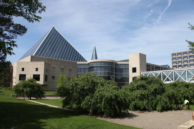 The John G. Diefenbaker Building was Ottawa's fourth city hall. Opened in 1958, it was the seat of local government until the City Council moved to its present location in 2001.