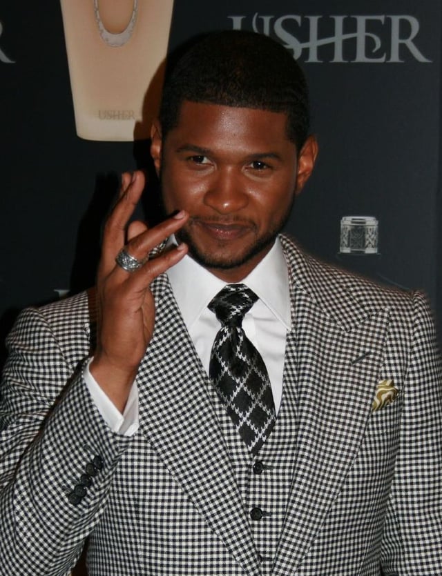 Usher at his 2007 launch of fragrances Usher He and Usher She