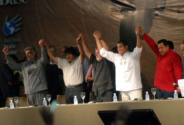 Presidents Fernando Lugo of Paraguay, Evo Morales of Bolivia, Luiz Inácio Lula da Silva of Brazil, Rafael Correa of Ecuador and Hugo Chávez of Venezuela in World Social Forum for Latin America