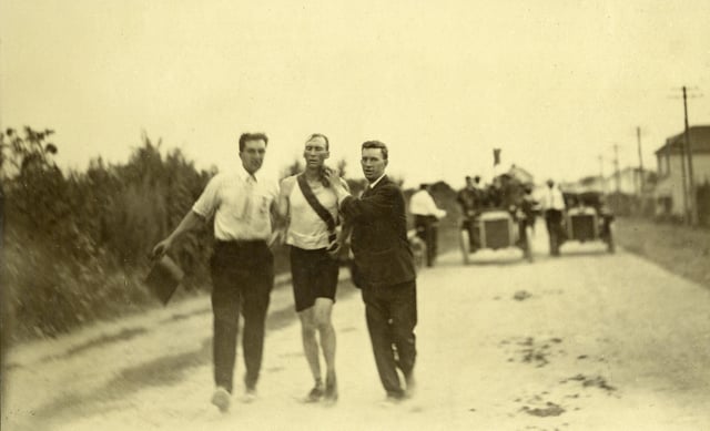 Thomas Hicks running the marathon at the 1904 Summer Olympics