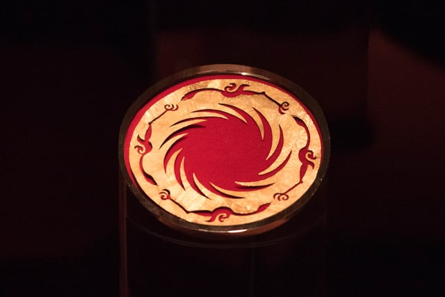 The Golden Sun Bird, a ring-shaped piece of foil, made of nearly pure gold. Late Sanxingdui culture (Shang period).