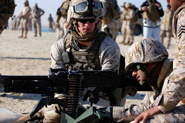 Saudi and US troops train in December 2014