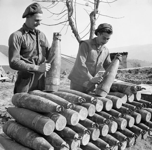 British gun crew preparing 155 mm shells at Vergato, Italy on 22 February 1945