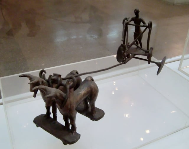 Late Harappan figures from a hoard at Daimabad, 2000 BCE