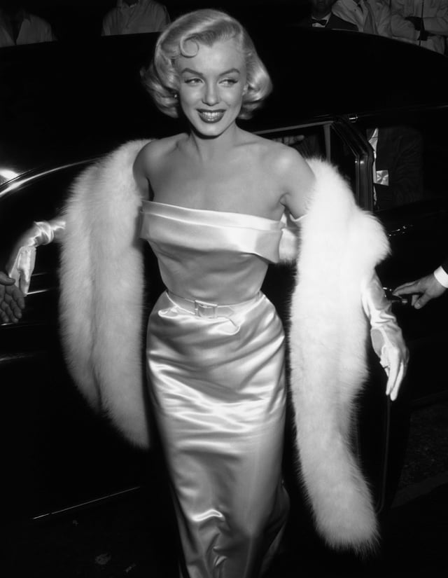 Monroe arriving at a party celebrating Louella Parsons at Ciro's nightclub in May 1953