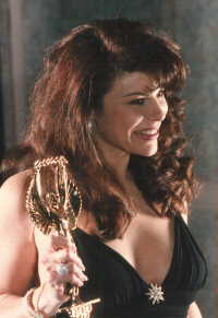 Ona Zee holding an AVN Award