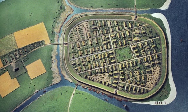 Model of the early fortified Viking town Aros. North is up.