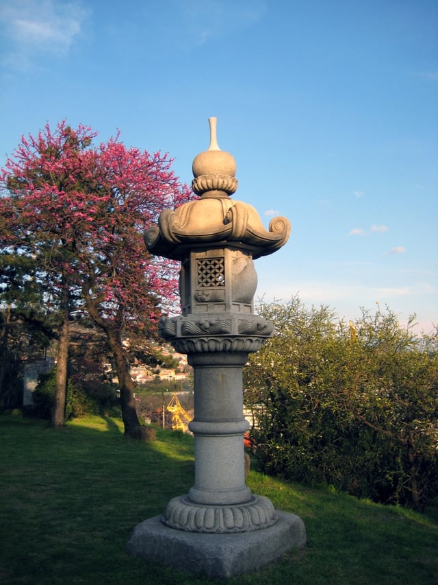 Lantern, a gift from the Japanese city Kawasaki to the city of Rijeka