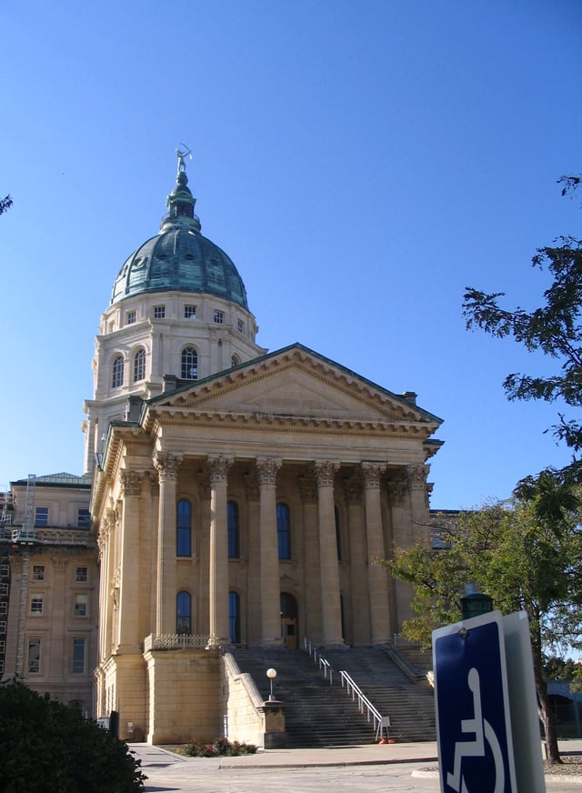 The capitol building, built 1866-1903