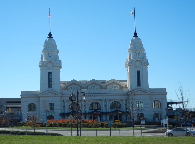 Union Station, 1911, designed by Watson & Huckel of Philadelphia