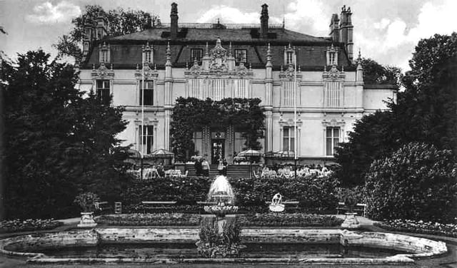 Grüneburgschlößchen, Frankfurt, 1845, one of the Rothschilds' many German garden-mansions. This particular estate was destroyed in an Allied bombing raid, 1944.
