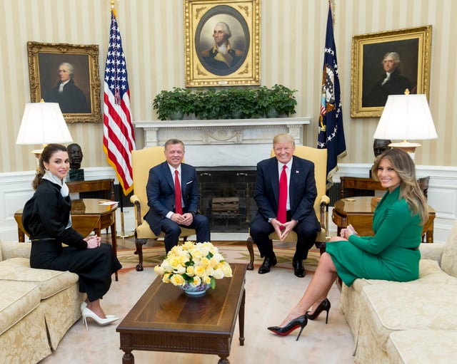 U.S. President Donald Trump and First Lady Melania Trump meet with King Abdullah II and Queen Rania of Jordan in Washington, D.C., 2017.