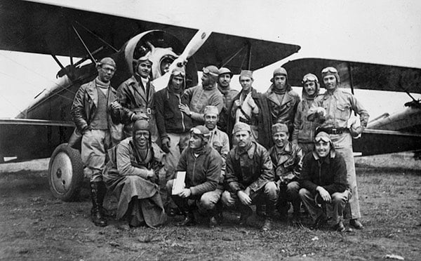 Group of aviators from São Paulo at Campo de Marte Airport in September 1932