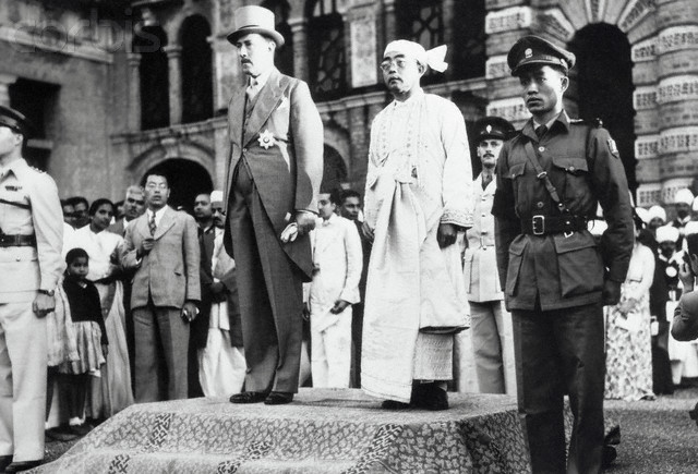 British governor Hubert Elvin Rance and Sao Shwe Thaik at the flag raising ceremony on 4 January 1948 (Independence Day of Burma).