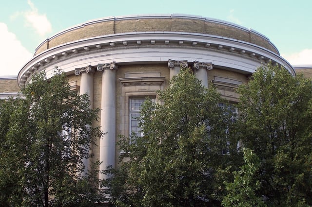 The Sandford Fleming Building contains offices of the Faculty of Applied Science and Engineering.