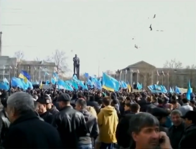 Pro-Ukrainian demonstration by Crimean Tatars in Crimea, February 2014