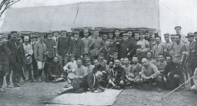 Japanese general, Kuroki, and his staff, including foreign officers and war correspondents after the Battle of Shaho (1904)