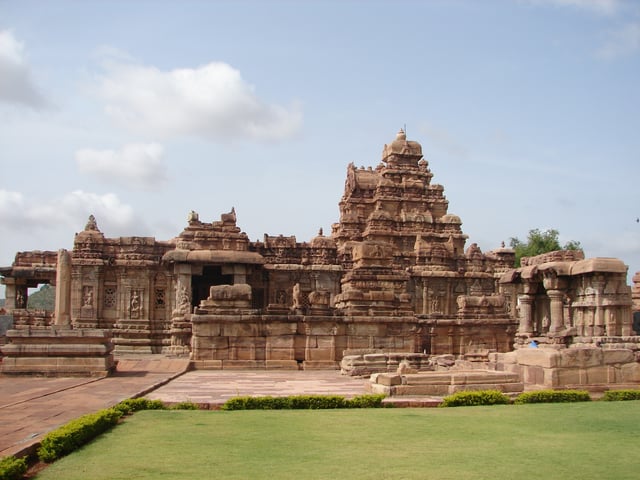 Virupaksha temple in Dravidian style at Pattadakal, built 740 CE