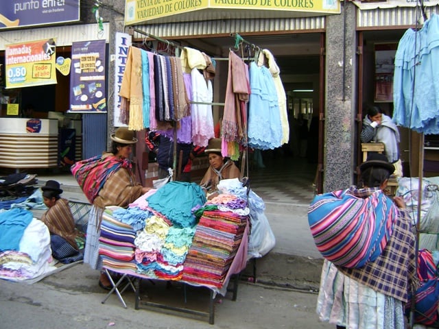 Black market in La Paz