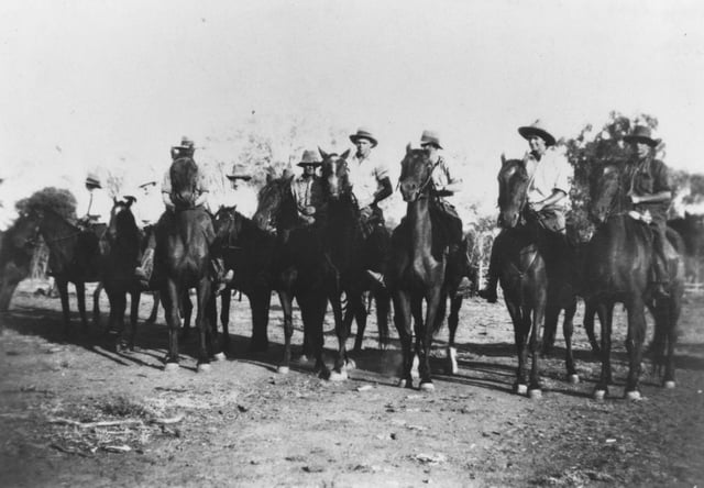 Riders gather for a dingo drive in Morven, Queensland, 1936