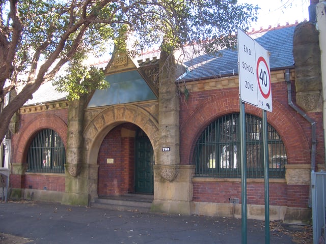 Heritage-listed former police station, 703 Bourke Street