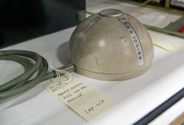 The ball-based computer mouse with a Telefunken Rollkugel RKS 100-86 for the TR 86 computer system