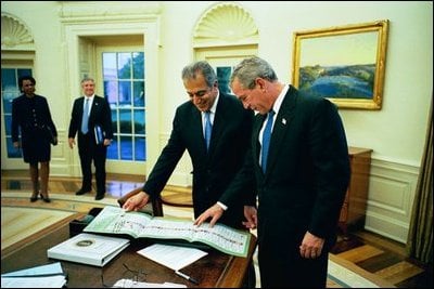 Zalmay Khalilzad with George W. Bush inside the White House