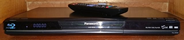 A Panasonic Blu-Ray player DMP-BD60 (late 2009) compatible with AVCHD