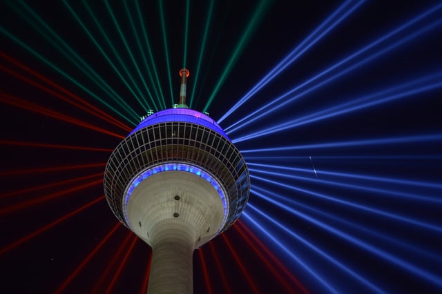 Rheinturm Düsseldorf 70th Anniversary of the state NRW Illumination with Rheinkomet, including a real comet at the right side