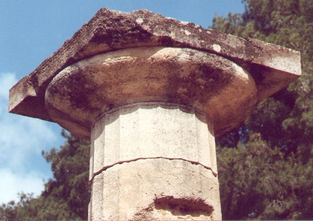 Doric capital at the Temple of Hera (east side, 4th column from south corner)
