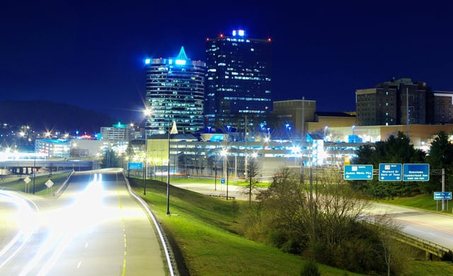 The James White Parkway connects I-40 with Downtown Knoxville.