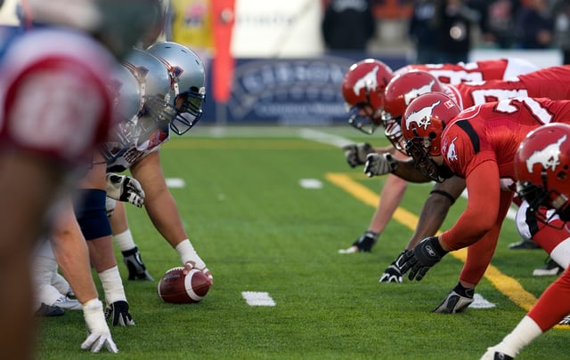 The Montreal Alouettes (left) and the Calgary Stampeders