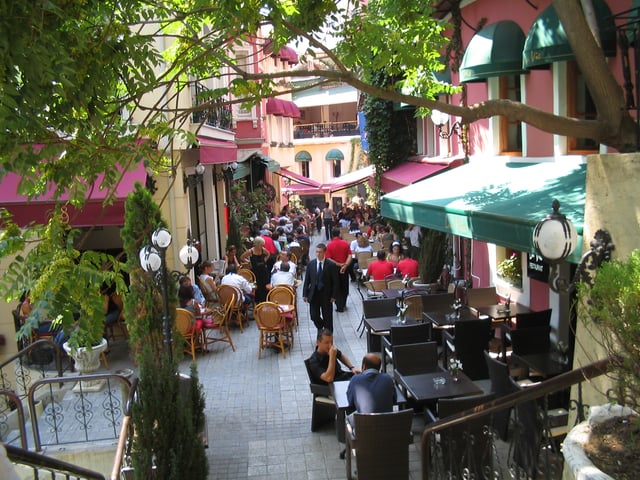Cezayir Sokağı, also known as La Rue Française, is famous for its pubs and restaurants playing live music.