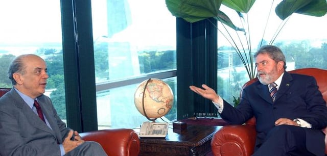 Lula and mayor of São Paulo José Serra, whom he defeated in the 2002 presidential elections