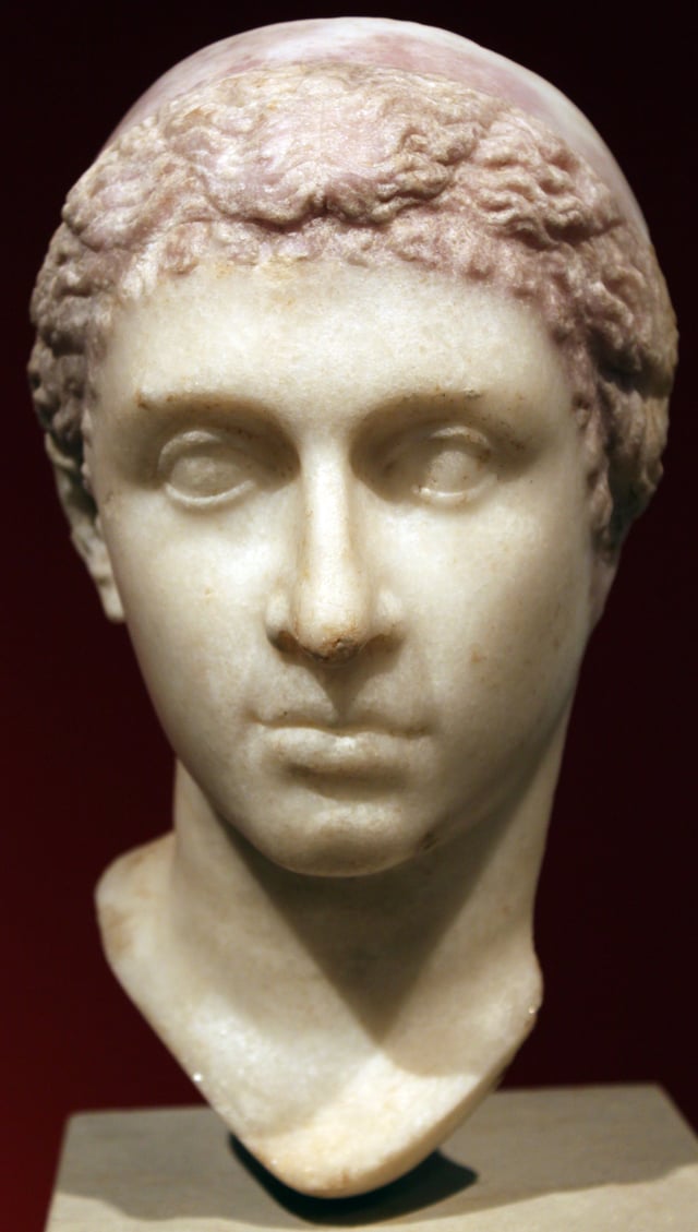 Roman bust of Cleopatra VII of Ptolemaic Egypt, mid-1st century BC, Altes Museum, Antikensammlung Berlin, showing Cleopatra with a 'melon' hairstyle and Hellenistic royal diadem worn over the head