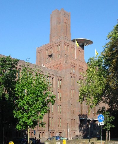 'De Inktpot' (The Inkpot) with fake UFO