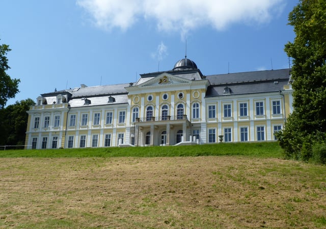 A house formerly belonging to the Viennese branch of the family (Schillersdorf Palace)