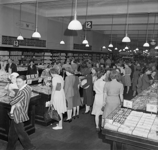 British women shopping at Woolworths, 1945