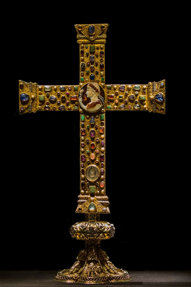 Cross of Lothair, Aachen Cathedral Treasury