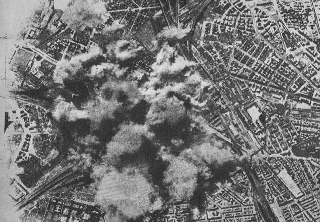 Bombardment of Rome by Allied troops, 1943