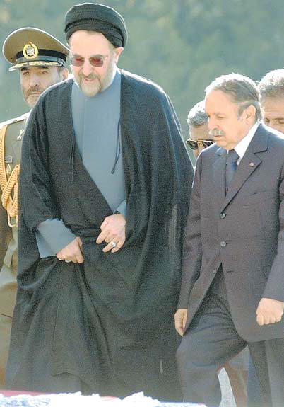 Mohammad Khatami welcoming Abdelaziz Bouteflika, October 19, 2003, Tehran.