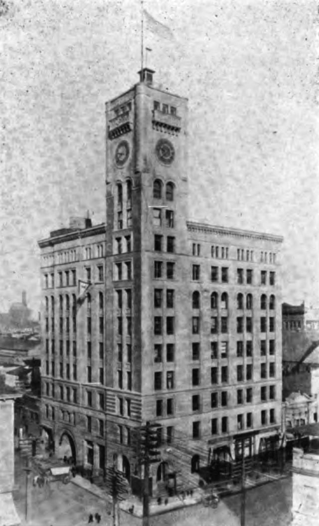 The Oregonian Building of 1892 was the paper's home until 1948. It was demolished in 1950.